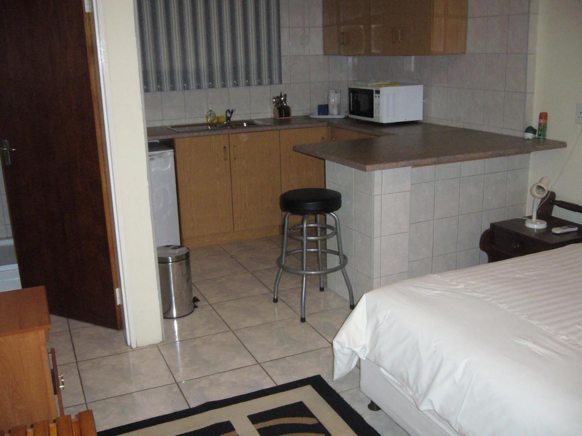 Affinity Guesthouse Upington Extérieur photo