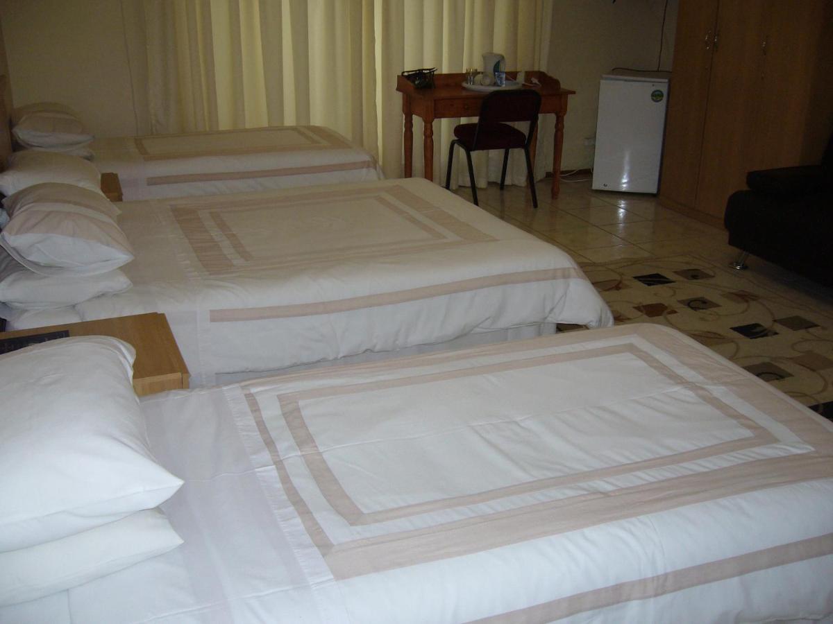 Affinity Guesthouse Upington Extérieur photo